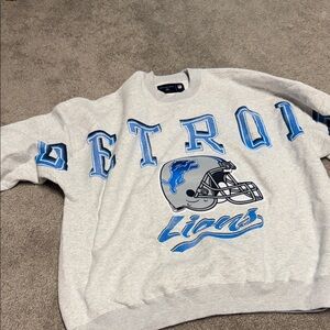 Abercrombie & Fitch Gray and Blue Crewneck Sweater